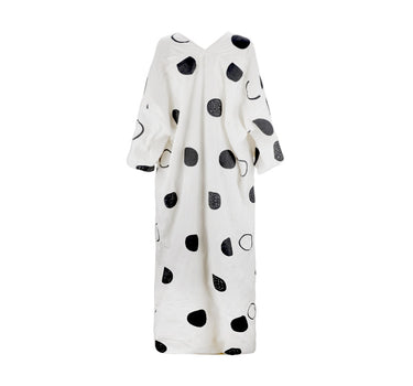 V-Neck Robe – White with Black Polka Dots