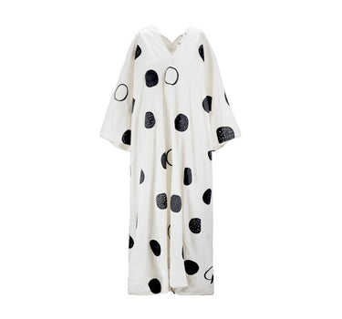 V-Neck Robe – White with Black Polka Dots